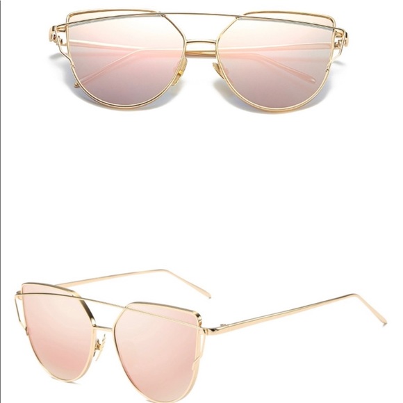 💙 Pink sunnies - Picture 2 of 7